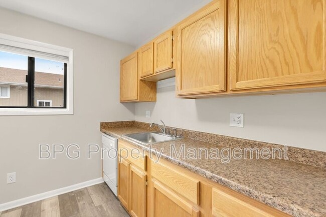 Building Photo - 139 Green St