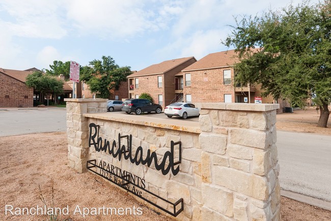 Building Photo - 2 br, 2 bath Apartment - 1212 E. Wadley Ave