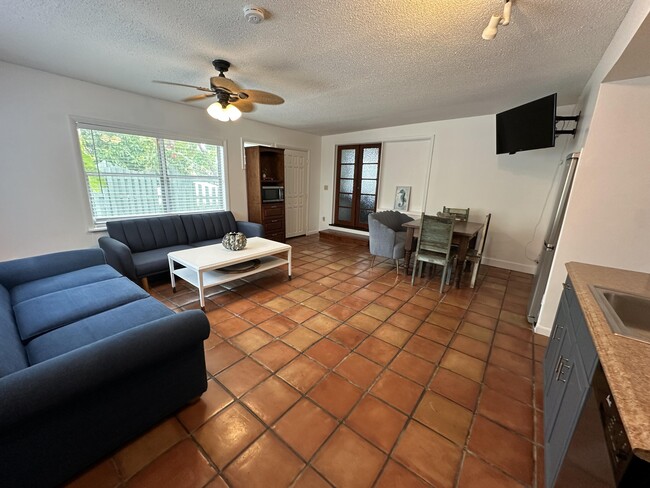 Building Photo - 4490 NE Indian River Dr