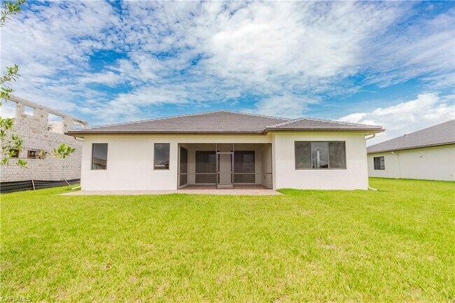 Building Photo - 5114 Panella Ave