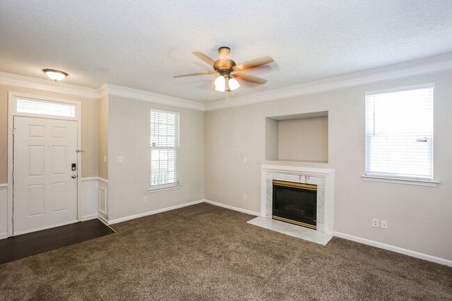 Building Photo - 7517 Grabill Dr
