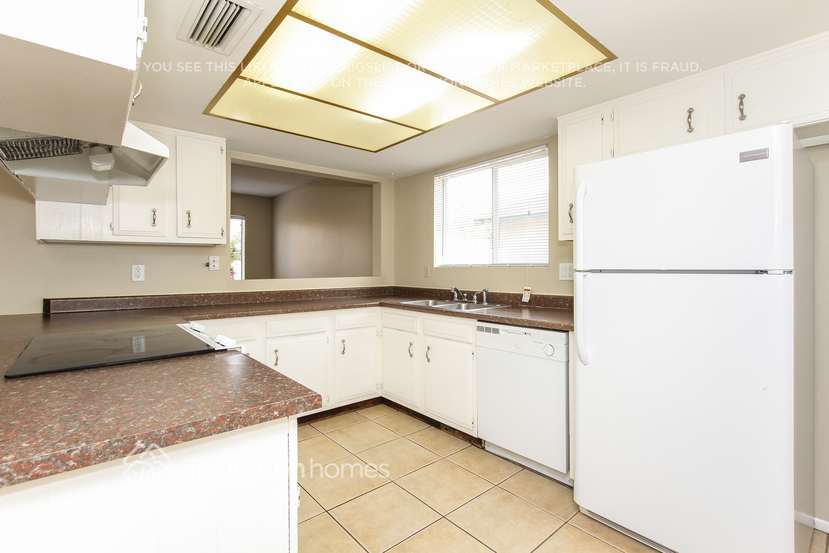 Building Photo - 6110 W Tierra Buena Ln