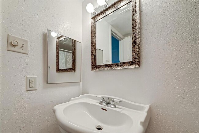Building Photo - 2250 Bering Dr