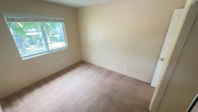 Building Photo - Wonderful 3 BD / 2.5 BA Home In Ewa Beach!!!