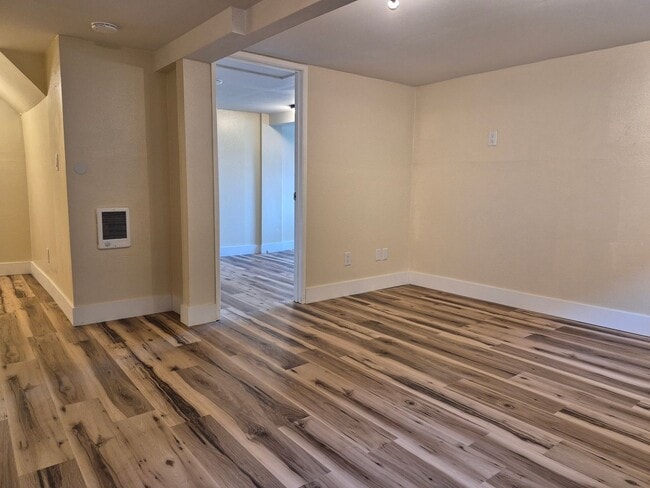 Building Photo - Cozy 1 bedroom close to Seattle Ferry and ...