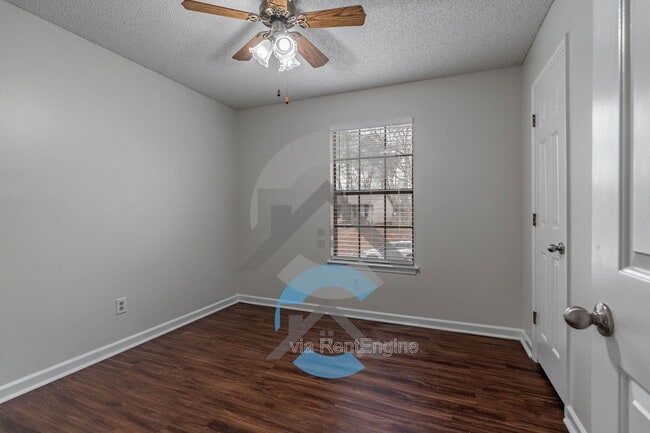 Building Photo - 801 Cedar Ridge Dr