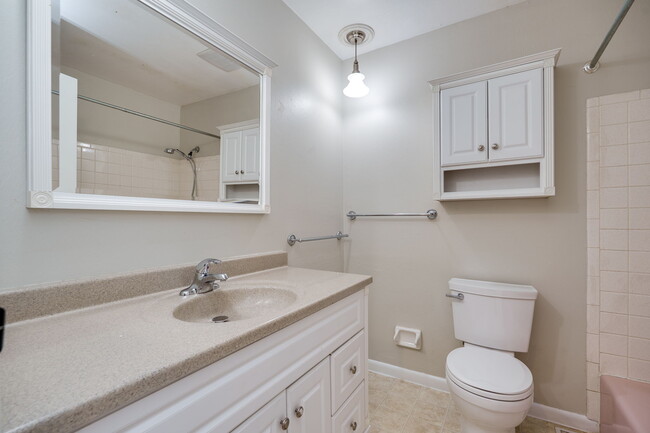 Building Photo - 5781 King Arthur Dr