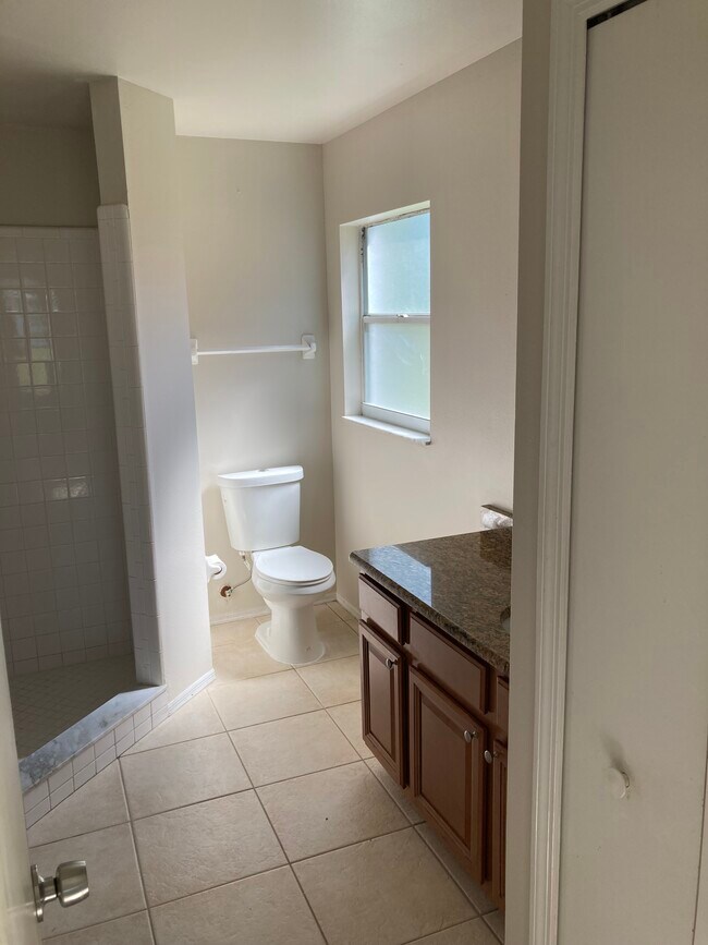 Building Photo - 272 Indian Point Cir