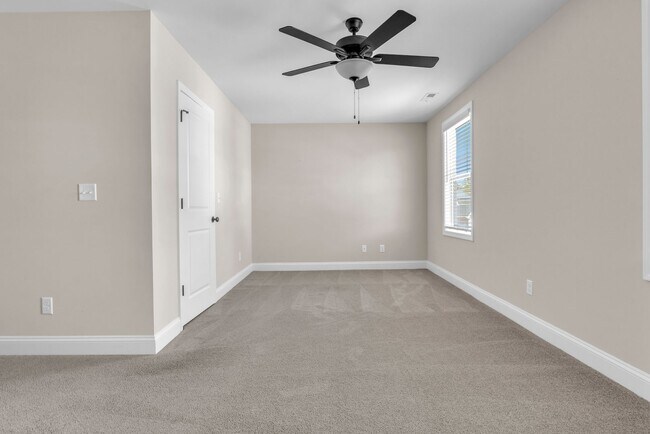 Building Photo - The Landing at Lewis Creek - 4 BED | 2.5 BATH Home!