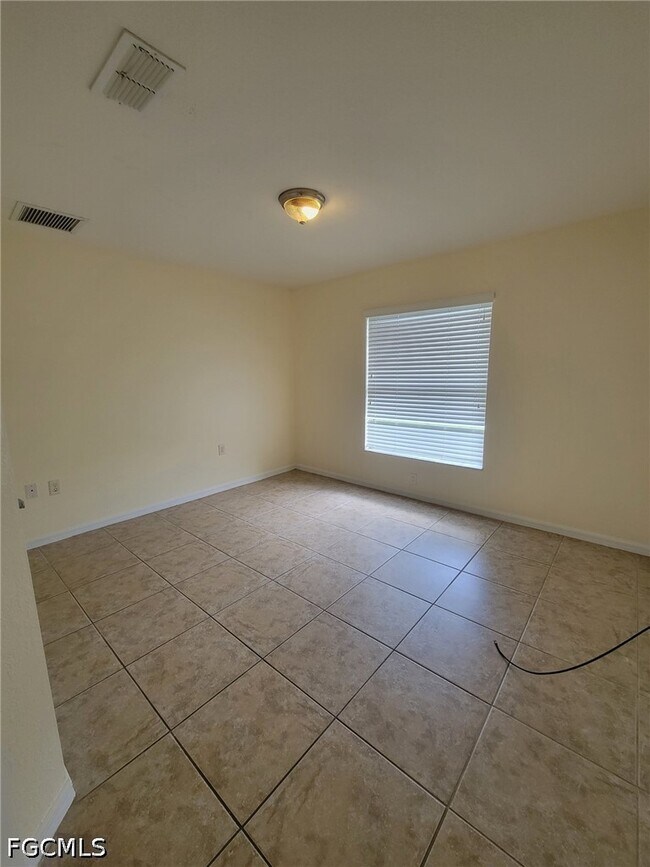 Building Photo - 8071 Liriope Loop