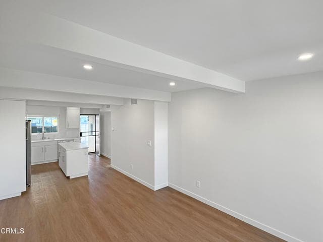 Building Photo - 61 Redwood Ave