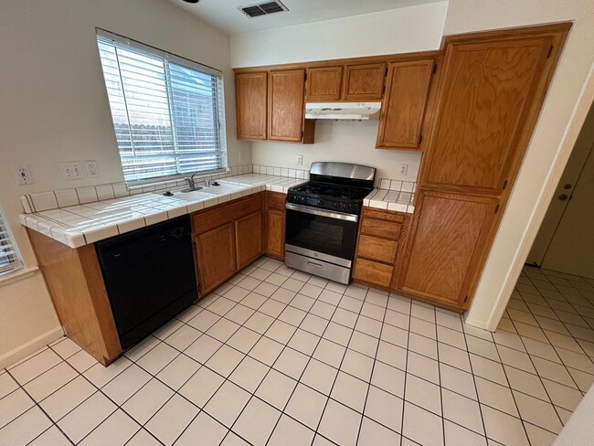 Building Photo - Avail Now - Elk Grove