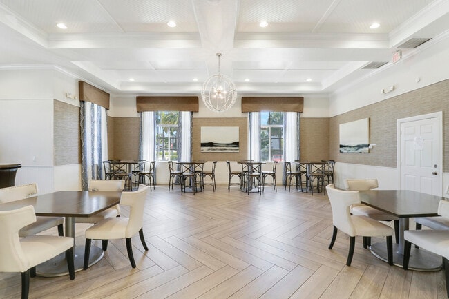 Building Photo - 4170 Napoli Lake Dr