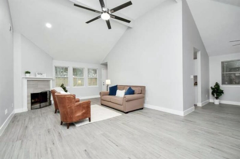 Building Photo - 5215 Rivertree Ln