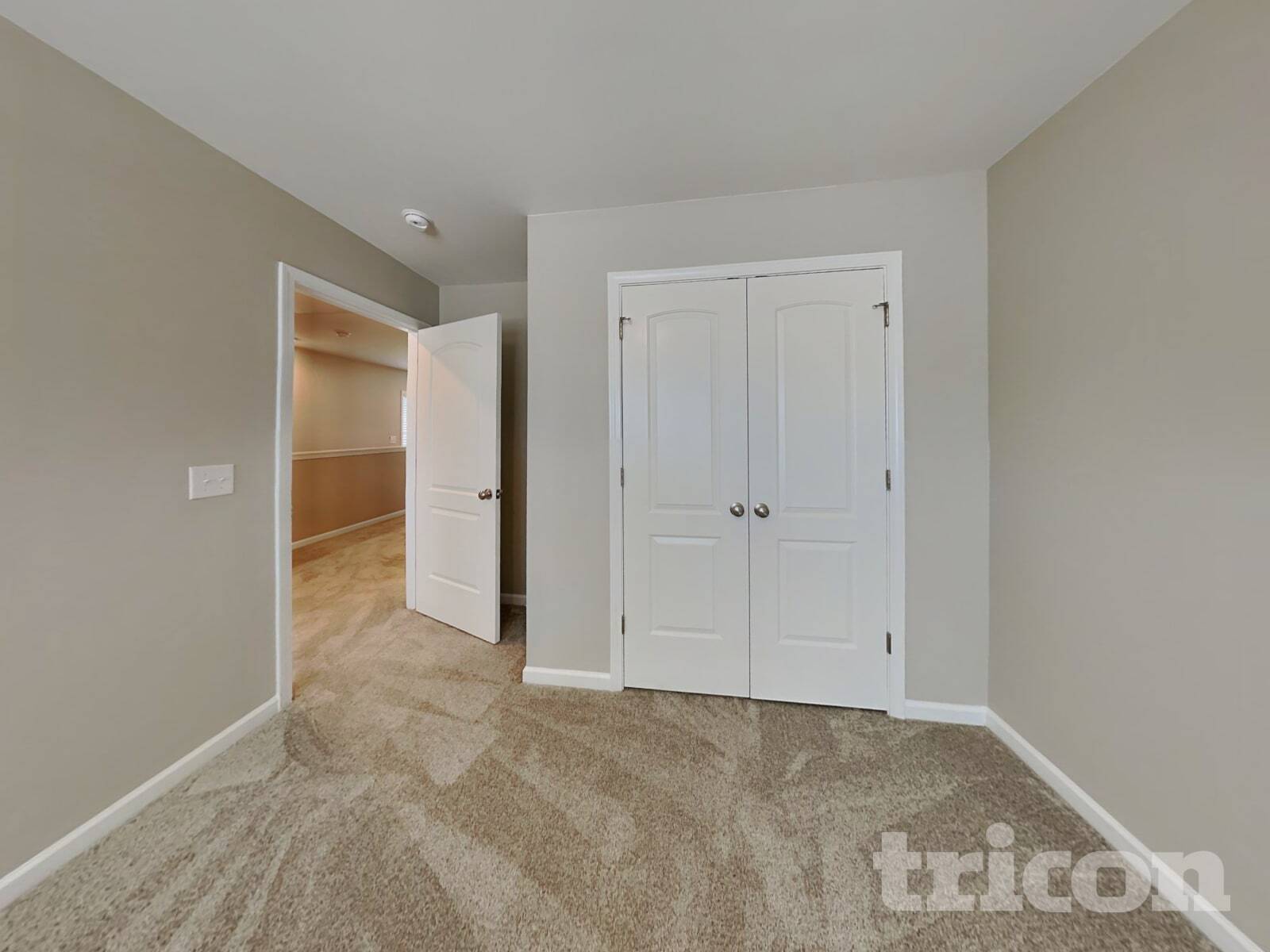 Building Photo - 422 Providence Plantation Cir