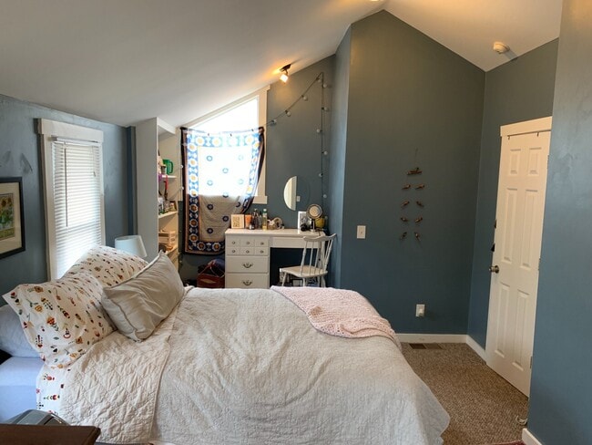 Building Photo - 767-769 South Avenue