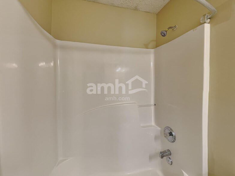 Building Photo - 3109 Teton Dr