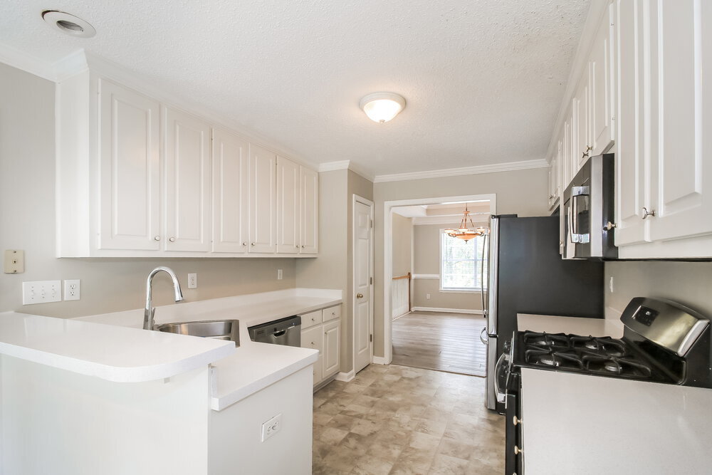 Building Photo - 155 Byington Dr