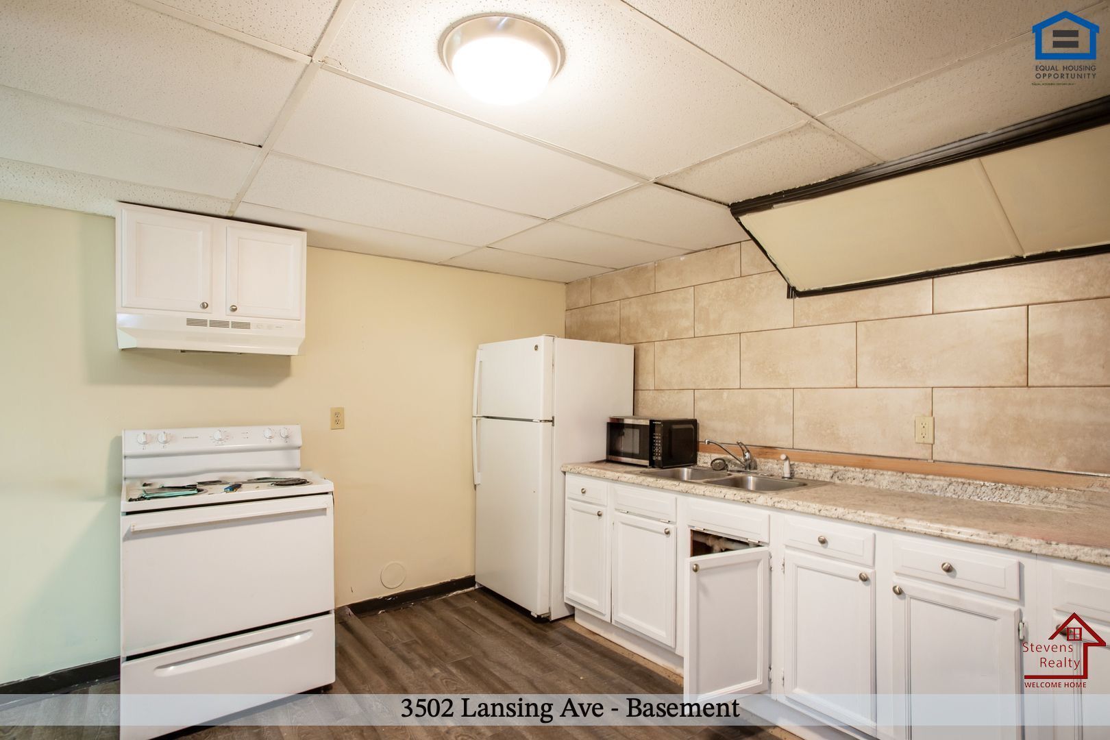 Building Photo - 3502 Lansing Ave