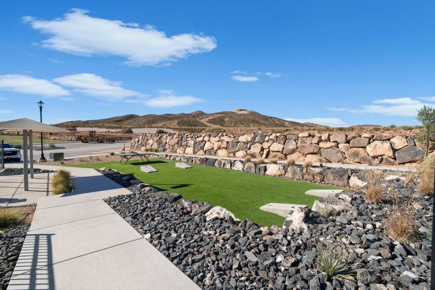 Building Photo - 1751 Ripple Rock Dr