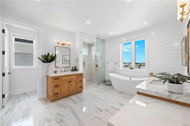 Building Photo - 2507 Alta Vista Dr