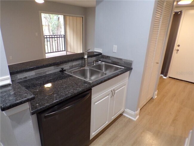 Building Photo - 110 Cypress Woods Ct