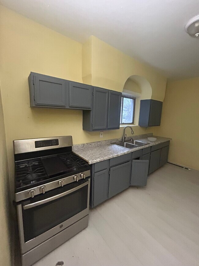 Building Photo - Why Rent when you could Own for less