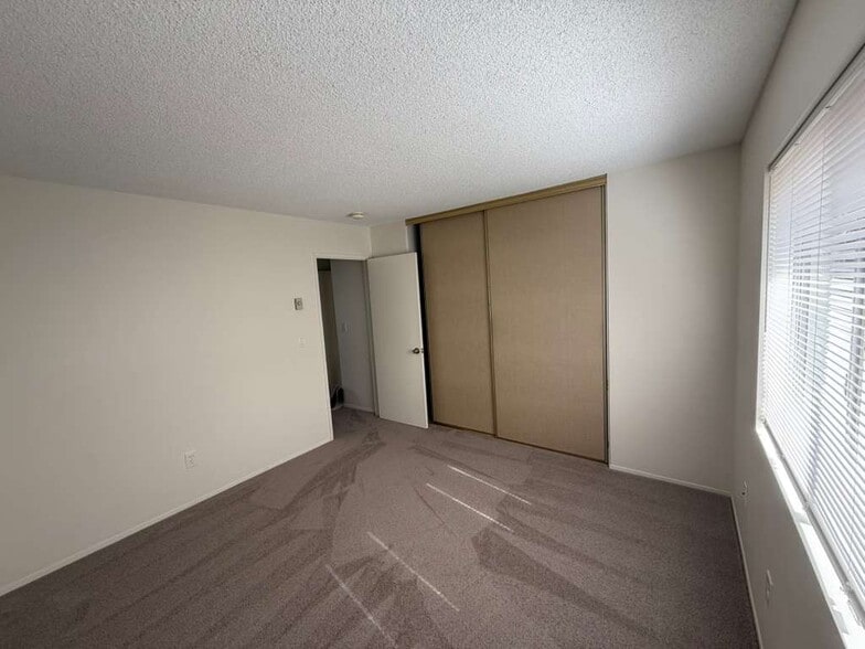 Building Photo - 6554 Bell Bluff Ave