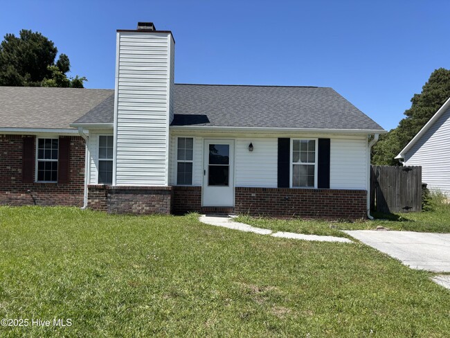 Primary Photo - 2302 Knollwood Ln