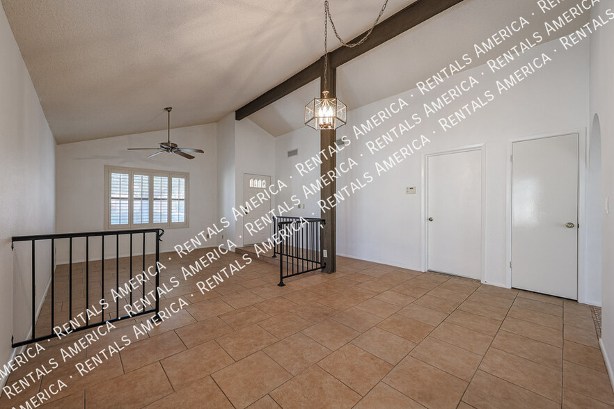 Building Photo - 5006 E Mesquite Wood Ct