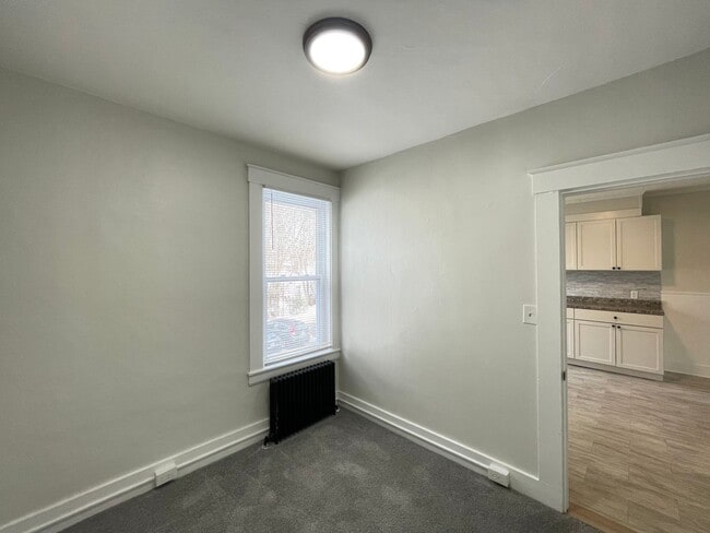 Building Photo - 73 6th St