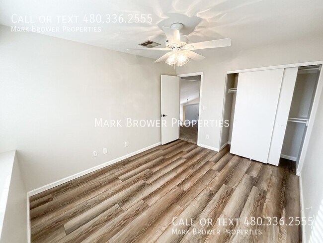 Building Photo - 4102 E Woodland Dr