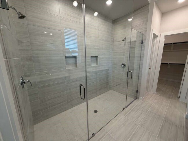 Building Photo - 11239 Peacock Flower St