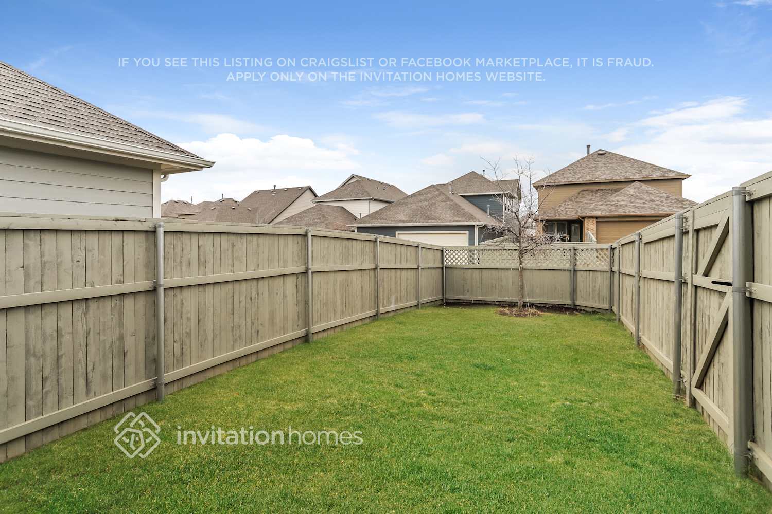 Building Photo - 2533 Stella Ln