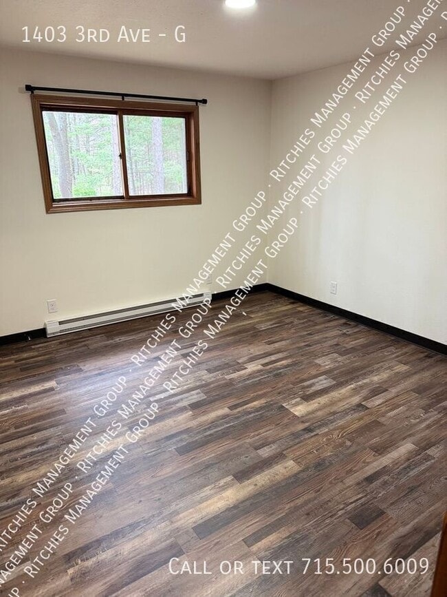 Building Photo - 1403 3rd Ave