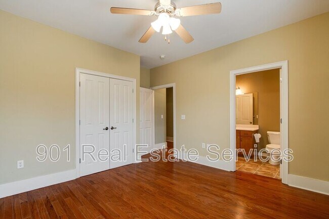 Building Photo - 614 Tennessee St