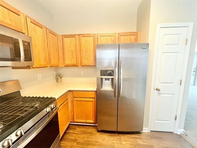 Building Photo - 4713 Autumn Rose Trail