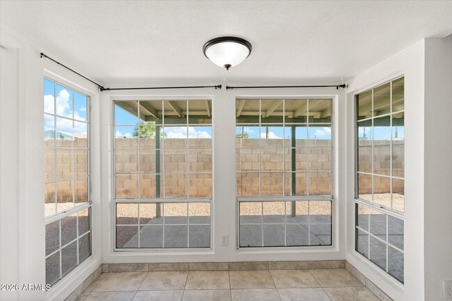 Building Photo - 8037 N 40th Ave