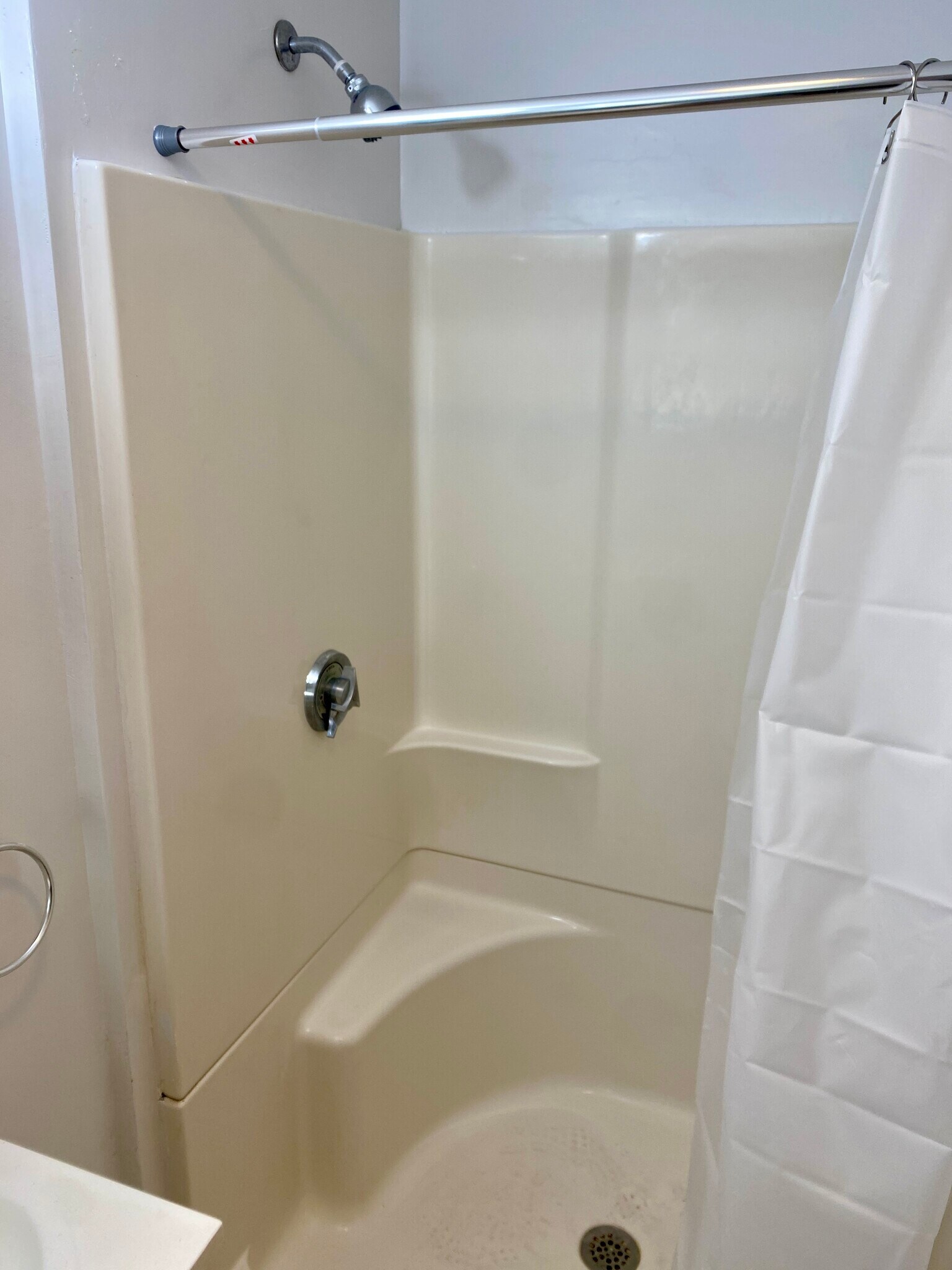 Building Photo - 123 Thorndike St