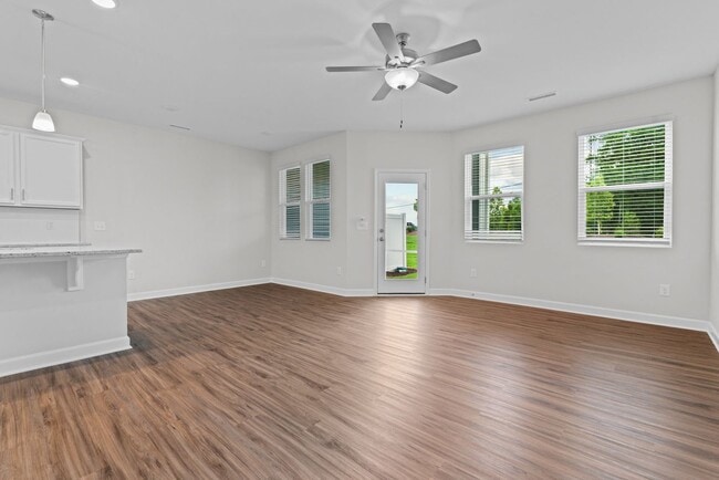 Building Photo - *Showings unavailable until August 1st!!*