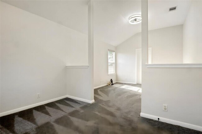 Building Photo - 167 Hay Meadow Rd