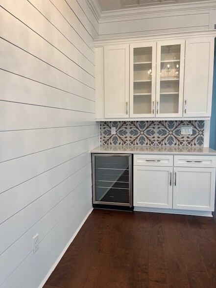 Building Photo - 20 Del Palma Dr