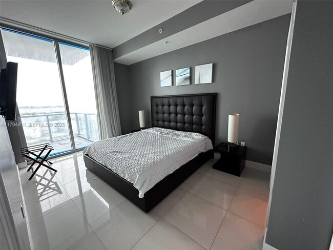 Building Photo - 7930 East Dr