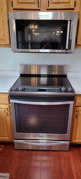 Building Photo - 13606 Saddlecreek Dr