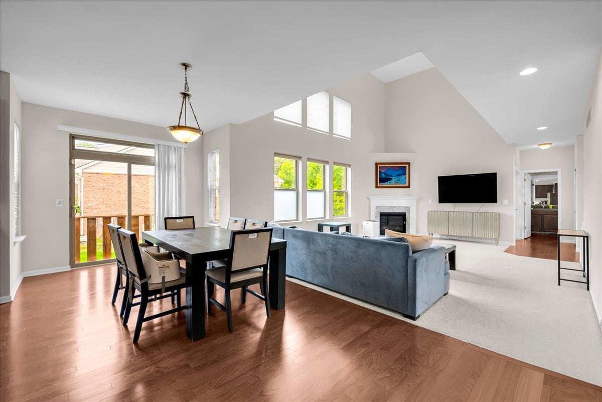 Building Photo - 41761 Steinbeck Gln