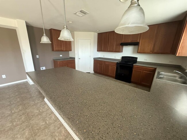 Building Photo - 6109 Randleman Dr