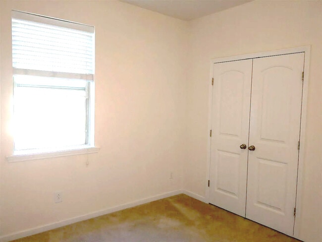 Building Photo - 509 Whitworth Ln