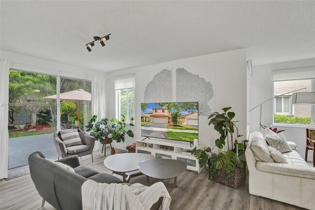 Building Photo - 1381 Sago Ln