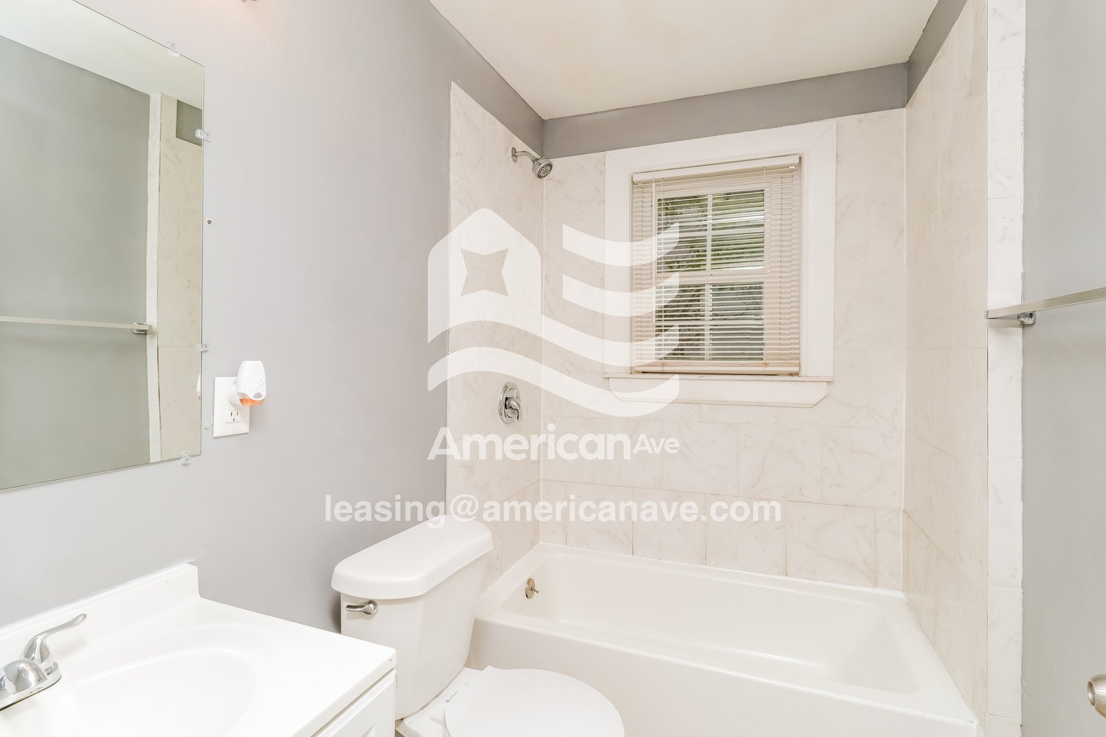 Building Photo - 335 E Ridgeway St