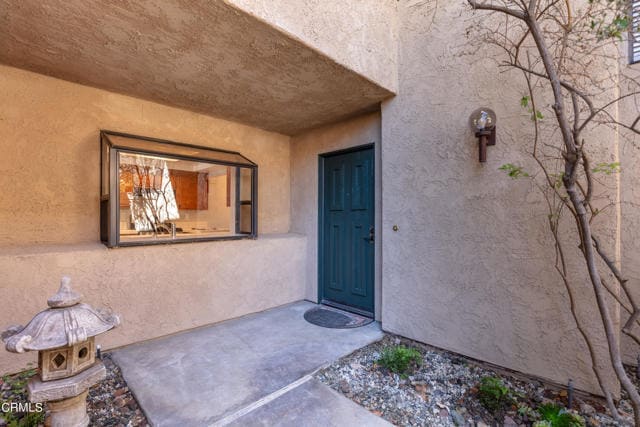 Building Photo - 985 Hawthorne Ln